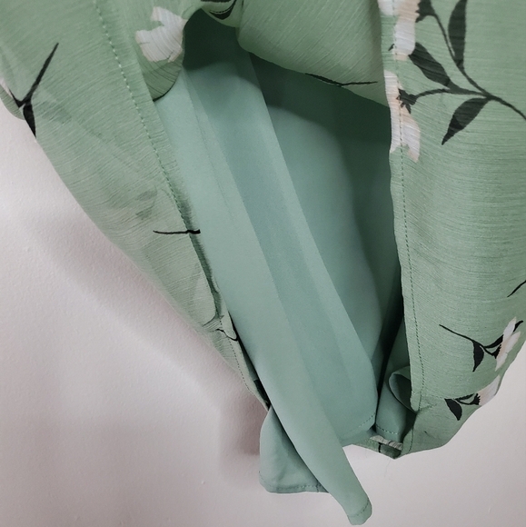 All In Favor Pine Floral Stella Mini Dress Size Medium - Picture 4 of 12